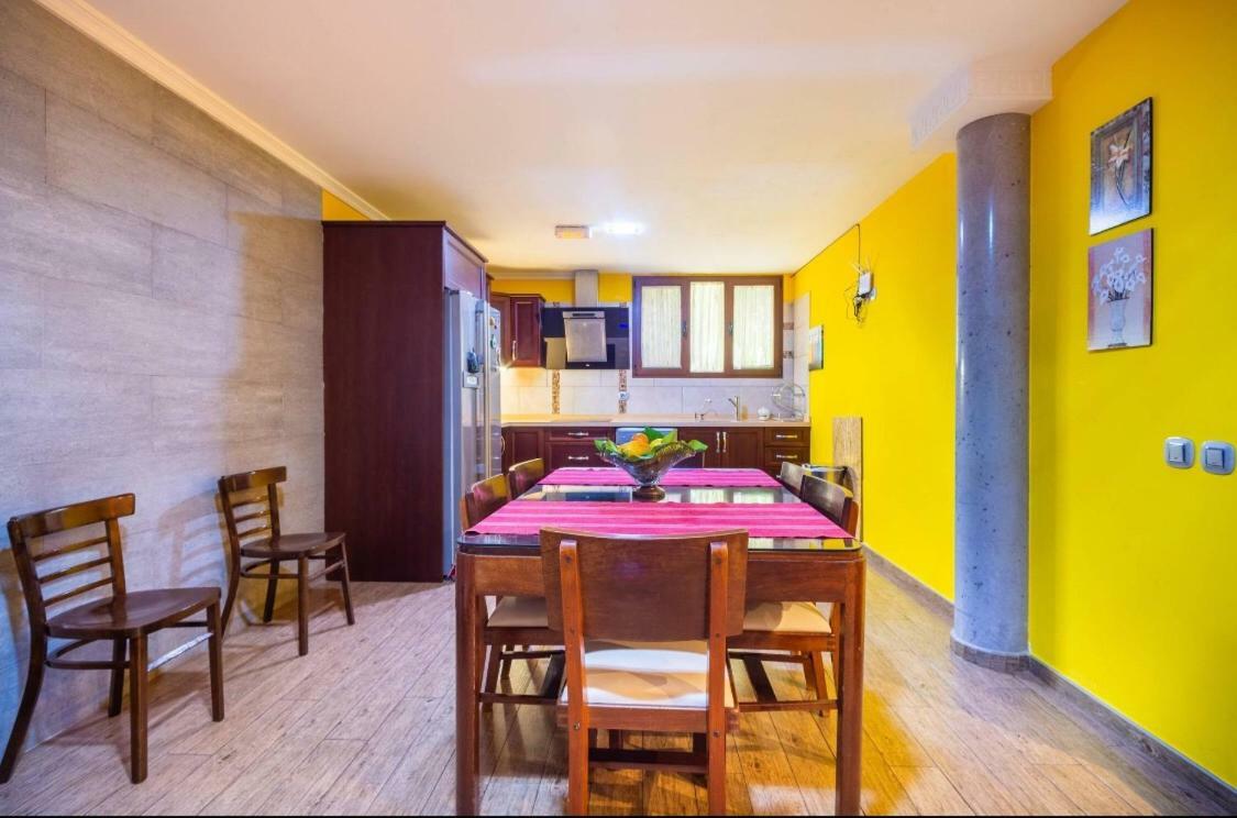 Casa Roque Aguayro Villa อากวีเมส ภายนอก รูปภาพ